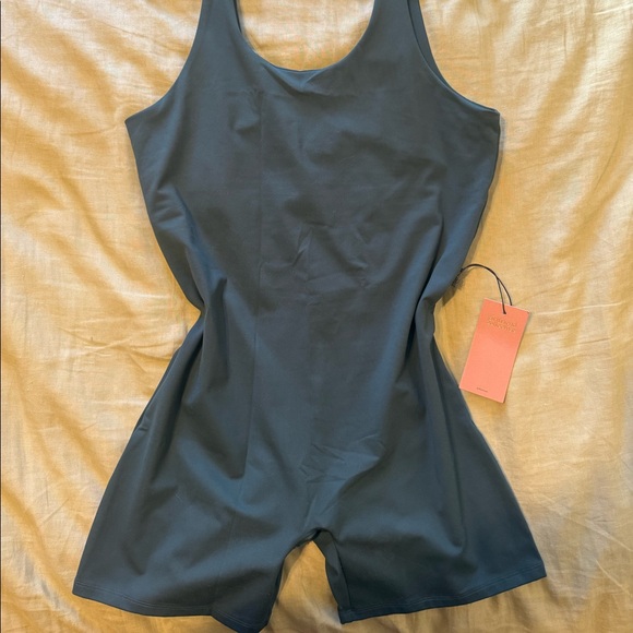 Girlfriend Collective Romper NWT - Picture 1 of 3